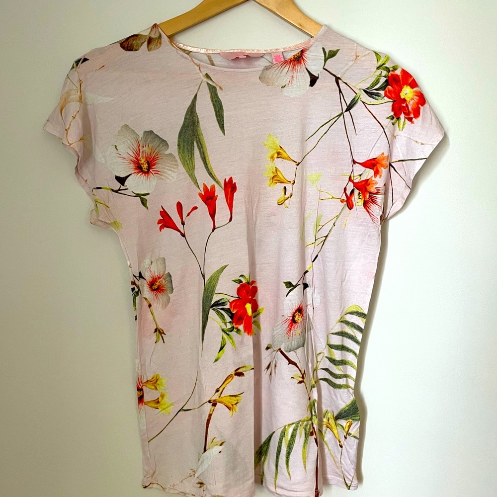 Ted Baker floral T-Shirt, Size 1